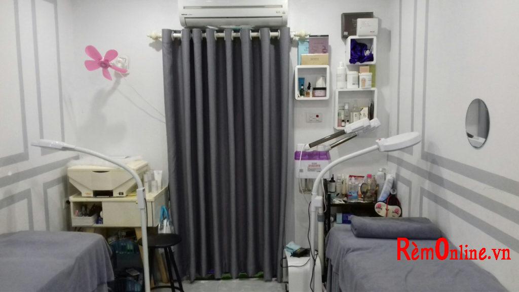 Rèm vải lắp ở phòng khám cản sáng 100%