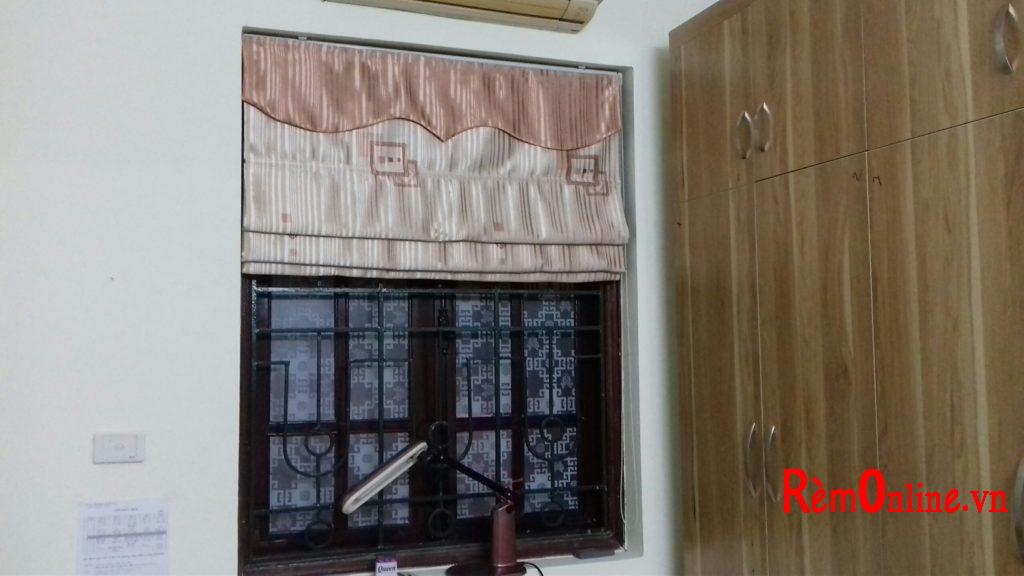 rèm vải may rô man xếp lớp