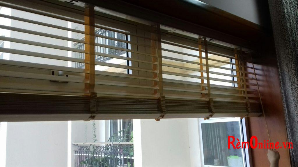 cách sử dụng rèm gỗ