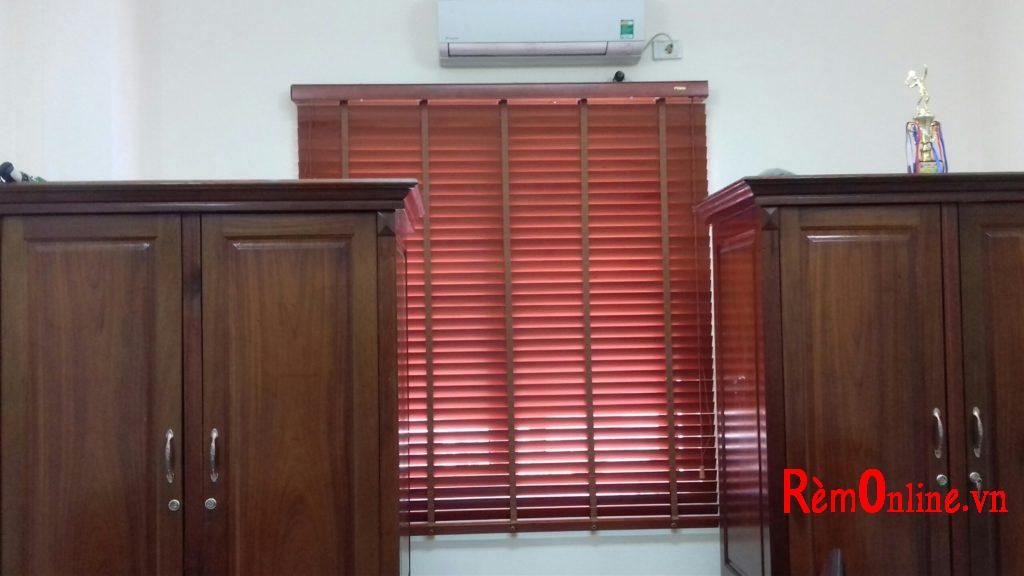 cách lắp đặt rèm gỗ dễ dàng
