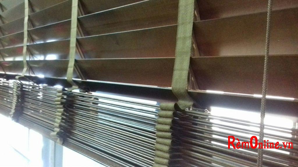 rem gỗ rất gọn và dễ lắp đặt, độ bền cực cao