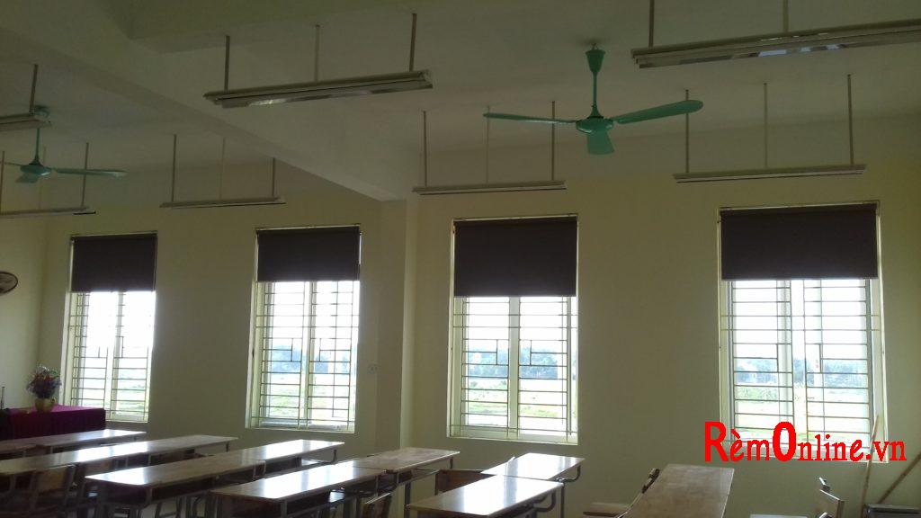 rèm cuốn trường học