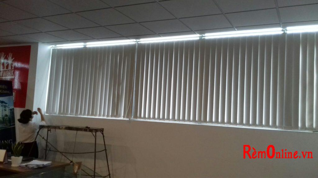 rèm cầu vồng quận đống đa