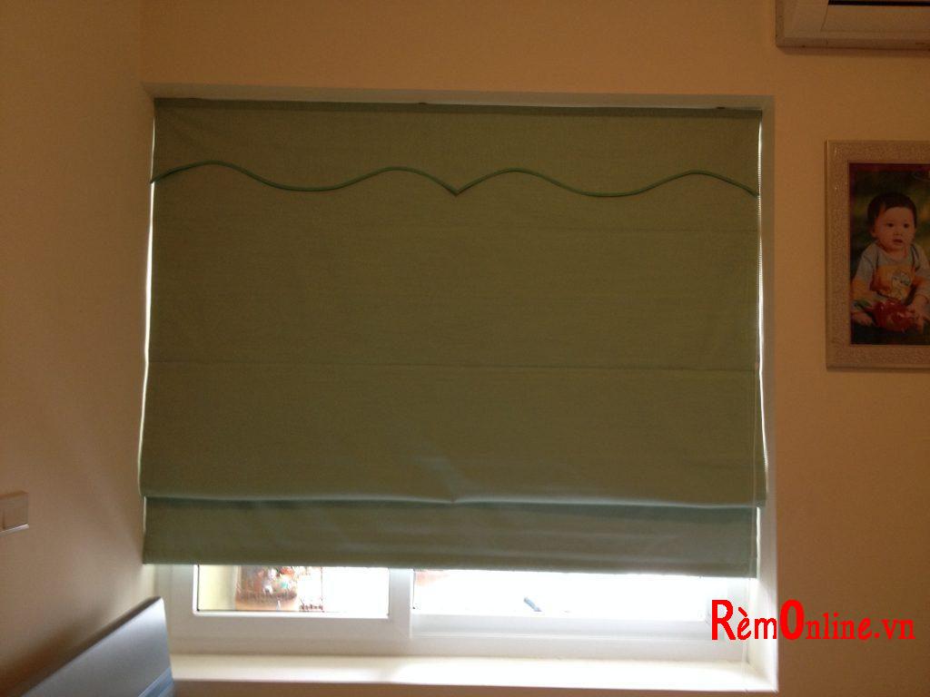 rèm rô man tại lê trọng tấn