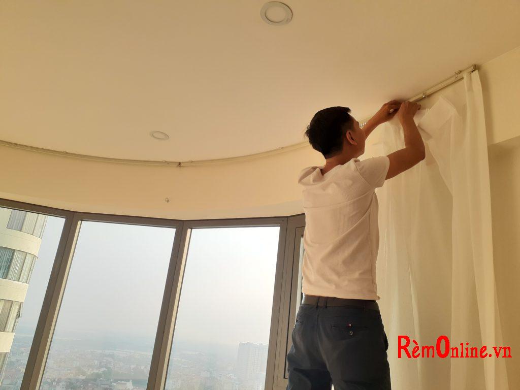 chăm chỉ, nhiệt tình, sáng tạo là những phẩm chất quý giá của con người