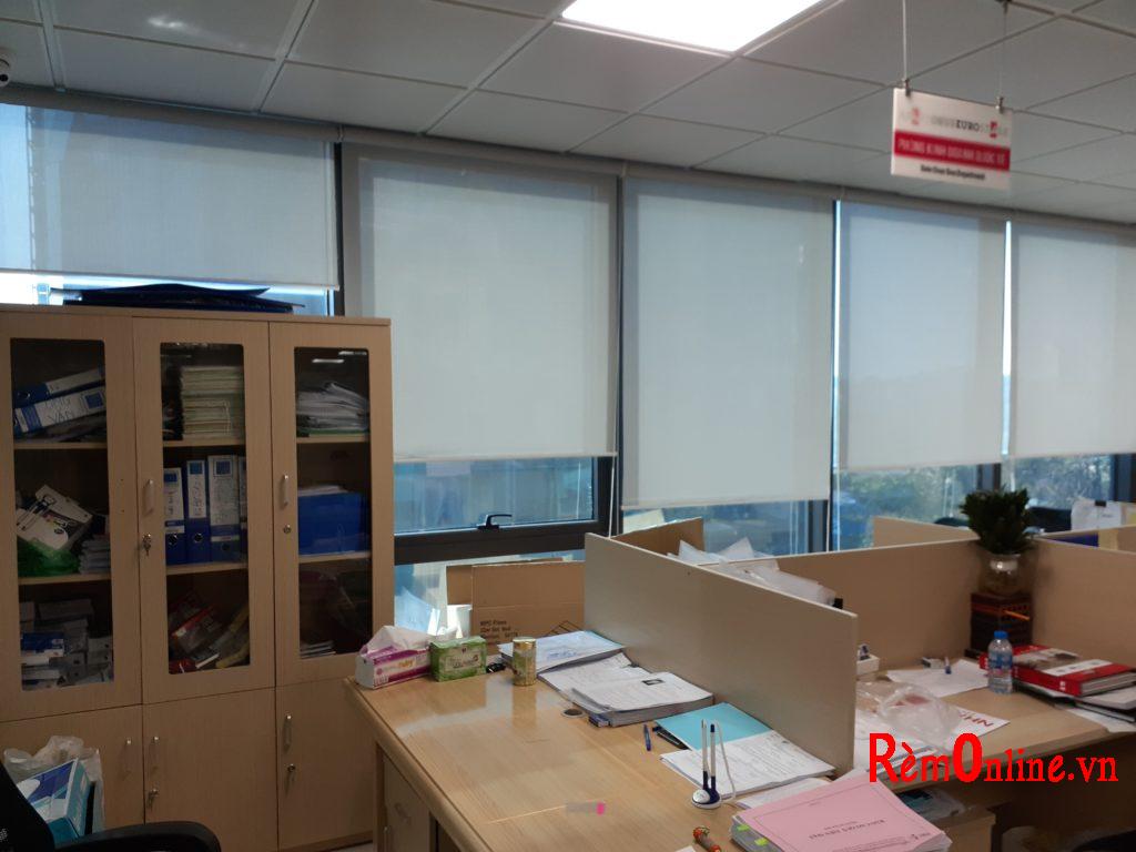 1m rèm cuốn giá bao nhiêu