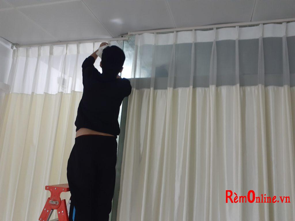 hãy mua lắp những bộ rèm đẹp để căn phòng giàu sức sống hơn