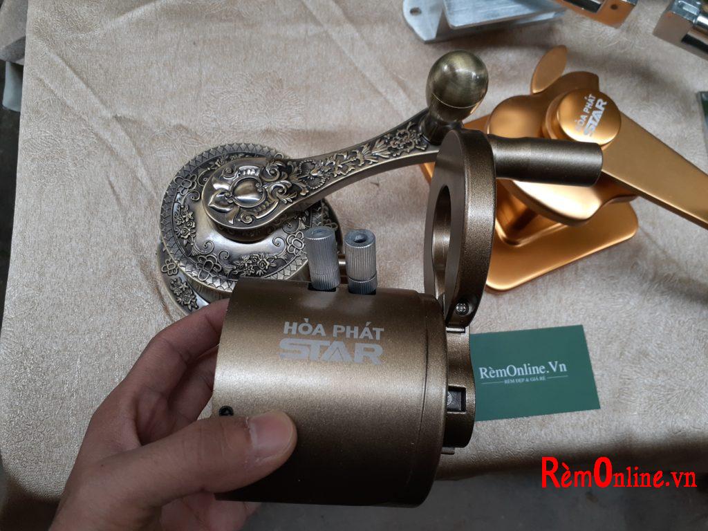 Còn đây là mẫu bộ tời hay còn gọi là củ quay của bộ giàn phơi thông minh mà chúng em đang lắp ở những căn hộ chung cư